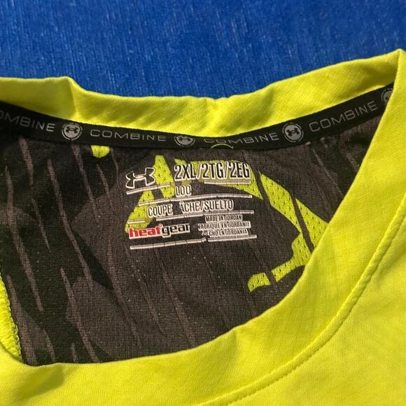 Vintage Under Armour Combine HeatGear T-Shirt - Picture 4 of 5